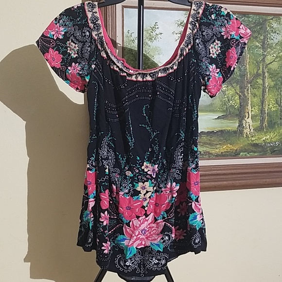 Flying Tomato Floral Design top C28 - Picture 3 of 4